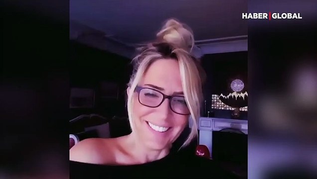 Ünlü sunucu Saba Tümer kahkahasını sattı! İşte fiyatı...