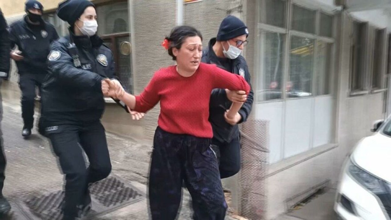 Aynı kadın yine olay çıkardı...O anlar kameraya yansıdı