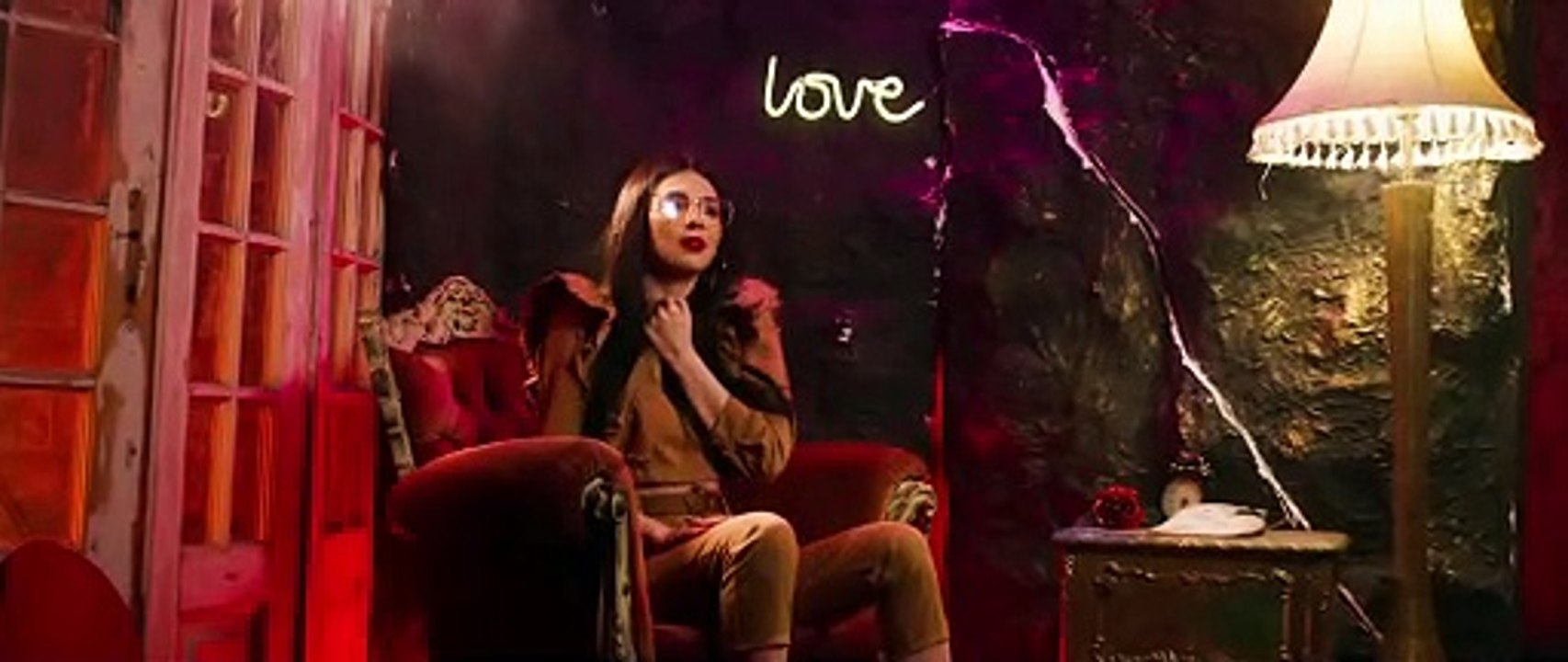 Ticy, Sorina Ceugea si Nikolas Sax  - Am ajuns sa plang   (Official video) Manele