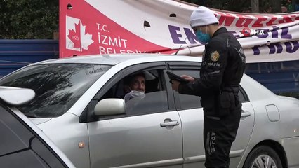 D100’de korona virüs denetimi, uzun araç kuyruğu oluşturdu