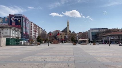 Cadde ve sokaklarda sessizlik hakim