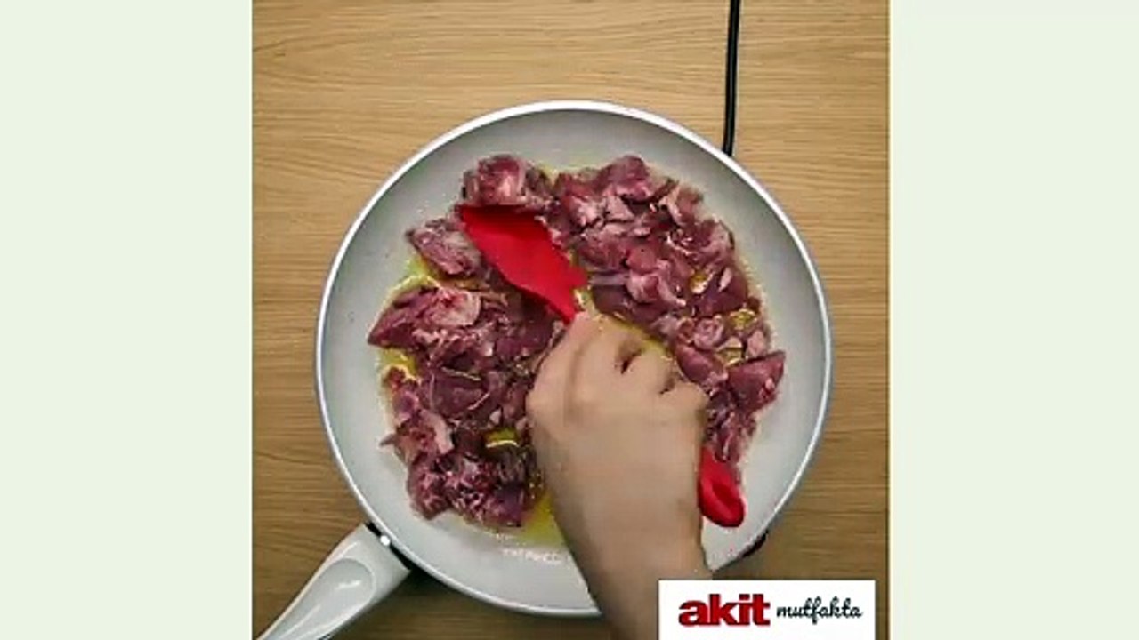 Hünkar Beğendi Böreği nasıl yapılır?