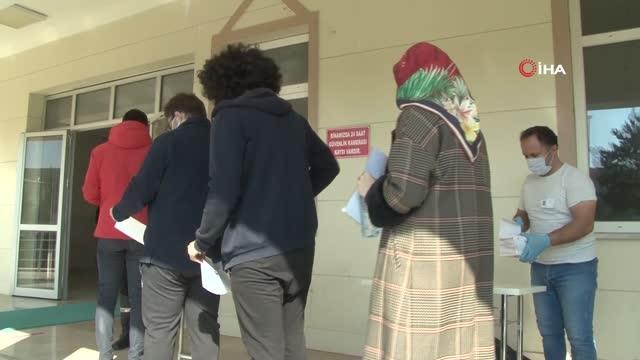 Son dakika haberi! Sivas'ta MSÜ sınavı heyecanı, kimliğini düşüren adayın imdadına polis yetişti