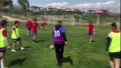 SPOR Hasan Şaş'tan kadın futbolculara antrenörlük sözü