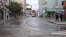 Sakarya’da cadde ve sokaklar yaklaşık 1 ay sonra yeniden boş kaldı