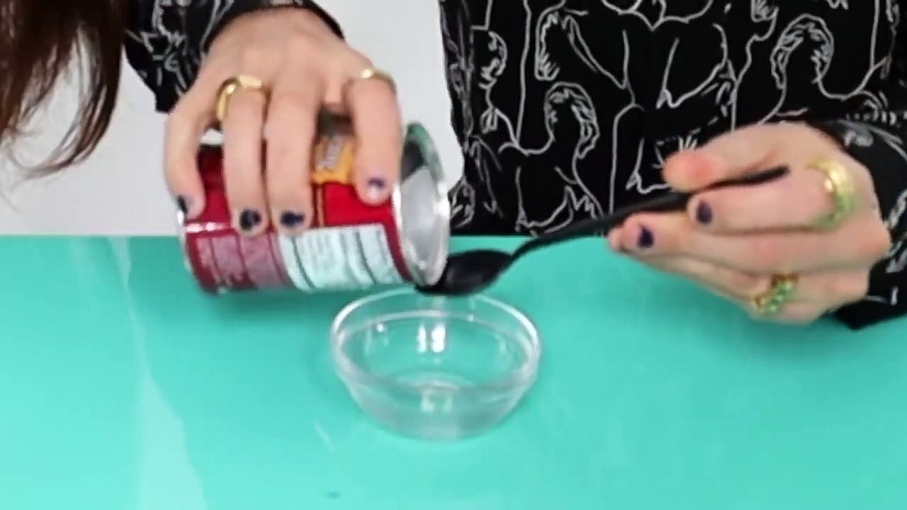 Pro Hairdresser Tries 5-Minute Crafts Hair Hacks