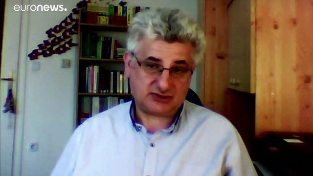 Ungheria: insegnanti in fila per il vaccino. Scuole riaperte dal 19 aprile tra paura e dubbi