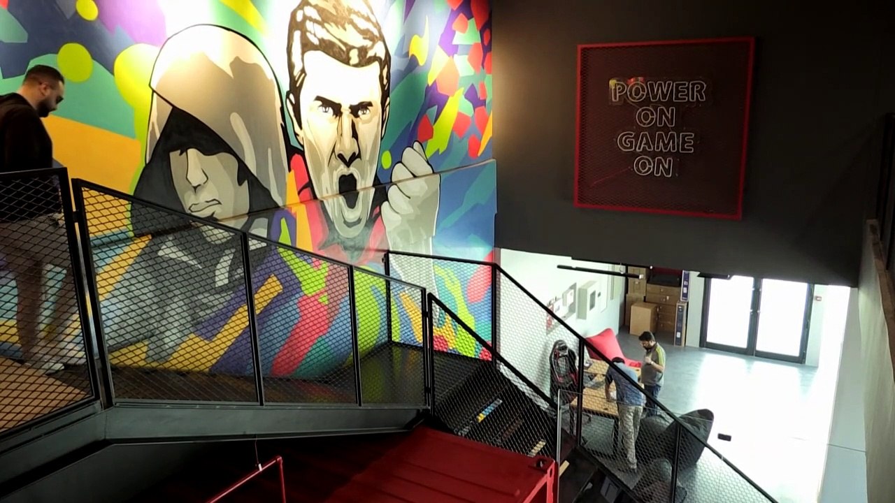 رواد مسابقات الرياضات الالكترونية في دبي يطمحون لدور أكبر في صناعتها