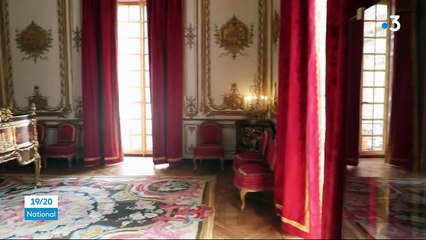 Versailles : dans les appartements secrets du pouvoir royal, retour du mythique bureau de Louis XV, restauré