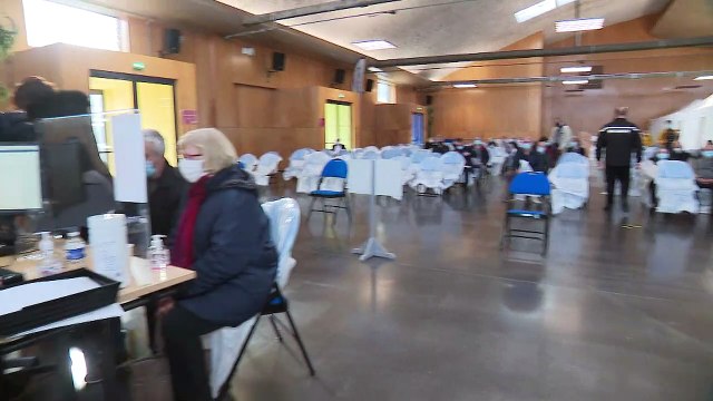 Covid-19 στην Ευρώπη: Πάσχα στα εμβολιαστικά κέντρα σε Γαλλία και Γερμανία