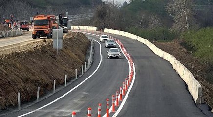 DÜZCE'DE HEYELAN OLAN BÖLGEDE YOL ULAŞIMA AÇILDI