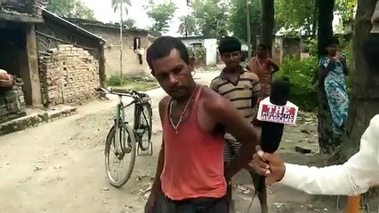 This guy don't know that how mike works