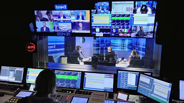 Flatter Eva, ne pas flatter Philippe : le stage d'observations de Jean-Luc Lemoine dans Culture médias