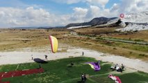 Kanadı kapanan paramotor zemine çakıldı...O anlar kamerada