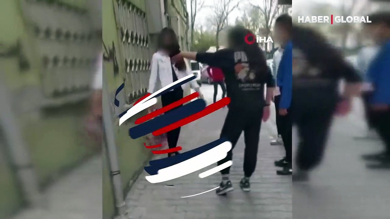 Genç kızı saçlarından tutup yere vurdu