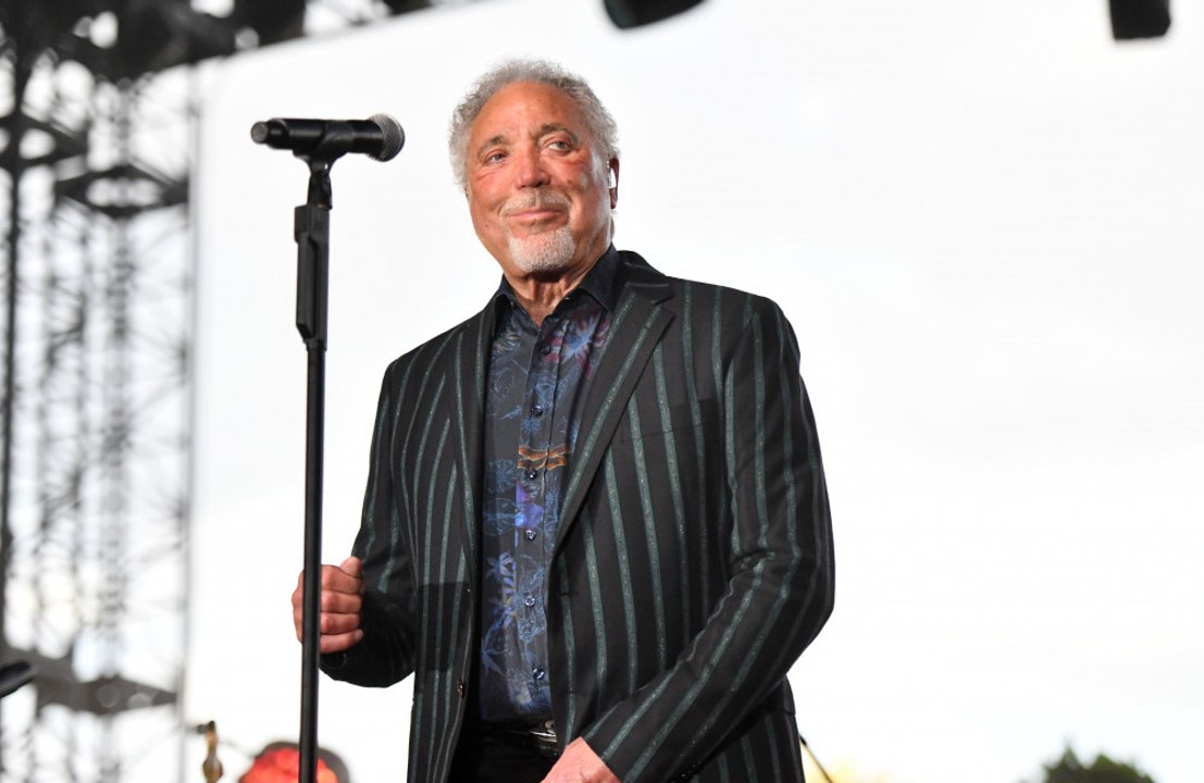 Tom jones: wegen elvis presley und frank sinatra saß er zwischen zwei stühlen