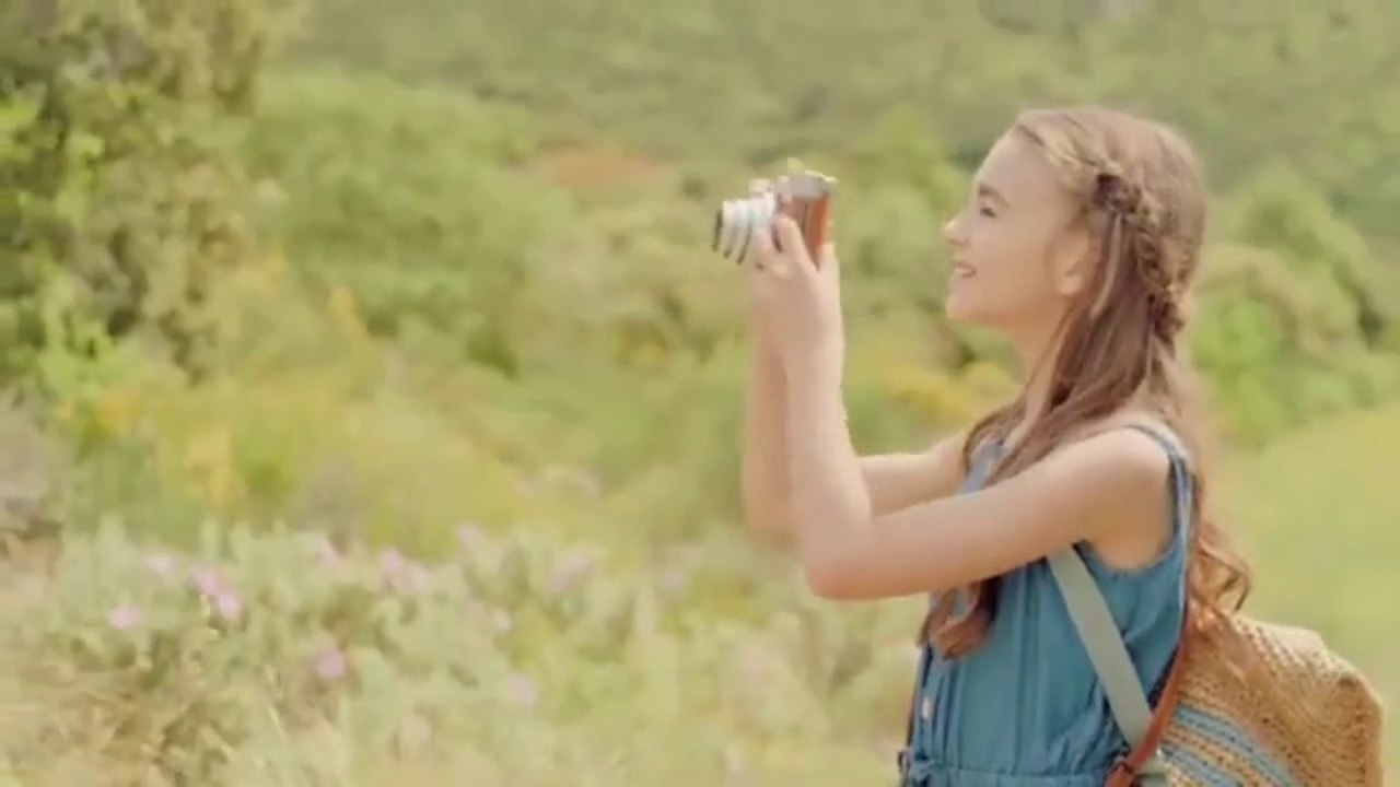 Angélina : Extrait du Clip "C'est si beau ici"