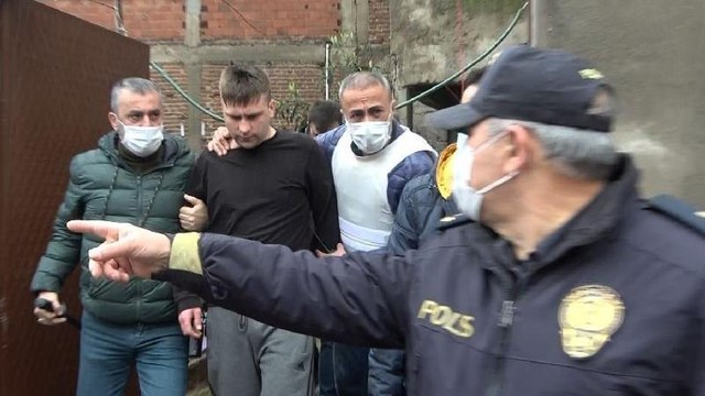 Polise motorlu testereyle direndi