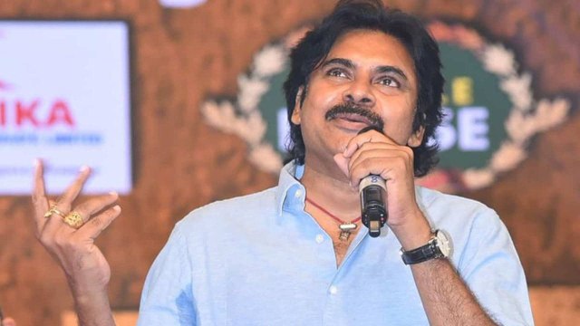 Vakeel Saab : చరిత్ర సృష్టించిన Pawan Kalyan, తన రికార్డ్ తానే కొల్లగొట్టాడు!!