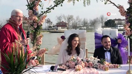 Korona virüsü yenen başkan ilk nikahını kıydı