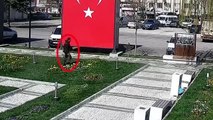 Son Dakika | KIRKLARELİ - Tören alanındaki demir süslerin çalınma anı güvenlik kamerasına yansıdı