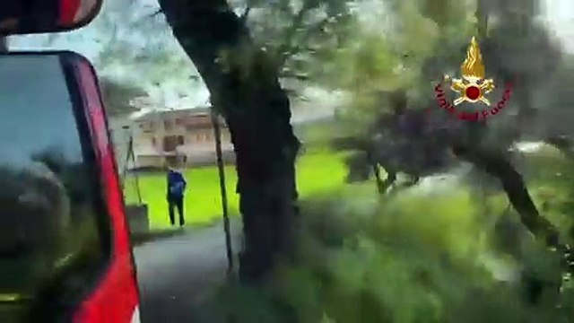 Pianella (PE) - In fiamme il tetto di un'abitazione a Cerratina (05.04.21)