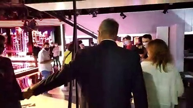 Jorge Rial y su ingreso al estudio de TV Nostra segundos antes del debut