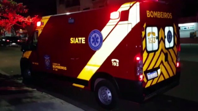 Coletor de recicláveis é atropelado por carro na Rua Vitória, no Bairro Ciro Nardi