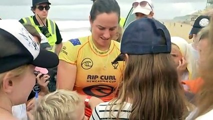 World Surf League resumes as swell returns to Newcastle