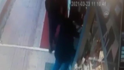5 kuyumcuyu soymaya çalıştığı iddia edilen 3 şüpheliden 2'si tutuklandı