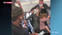 2 yaşındaki çocuk maskesini indirince ailesi uçaktan atıldı
