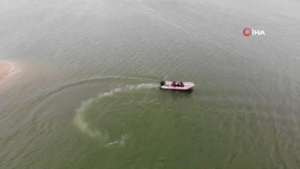 Kıyafetlerini bırakıp ortadan kayboldu