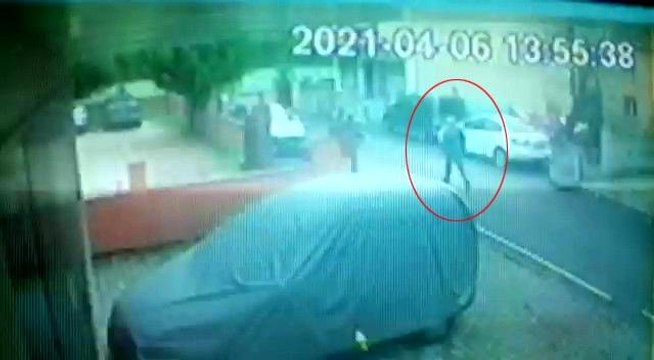 Son dakika: Kartal'da avukatlık bürosunda akrabalarına kurşun yağdıran şahsın kaçma anı kamerada