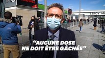 Aux côtés des premiers vaccinés du Stade de France, transformé en vaccinodrome