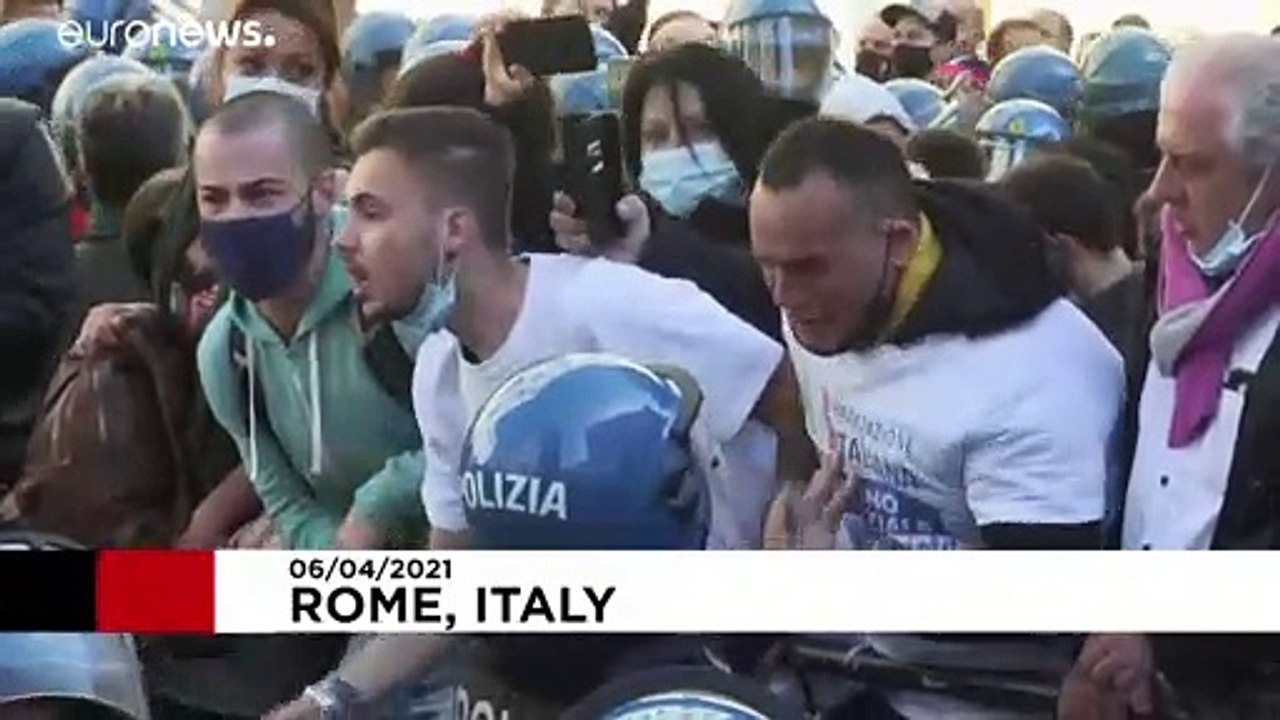 Italian business owners protests over virus measures