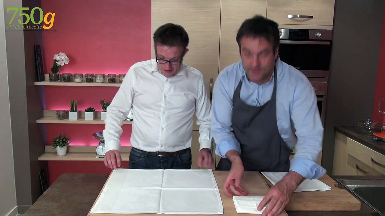 Pliage de serviette en forme de vague