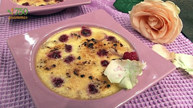 Crème brulée aux framboises et aux litchis