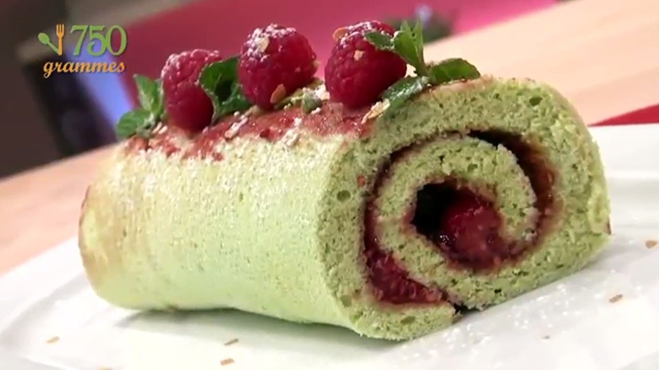 Biscuit roulé aux pistaches et framboises