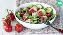 Salade de concombre, tomates et thon