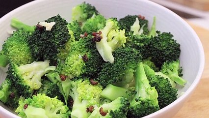 Brocolis sauté à l'ail