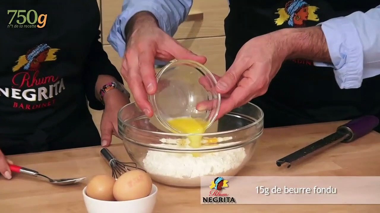 Gâteau de crêpes rhum-raisin