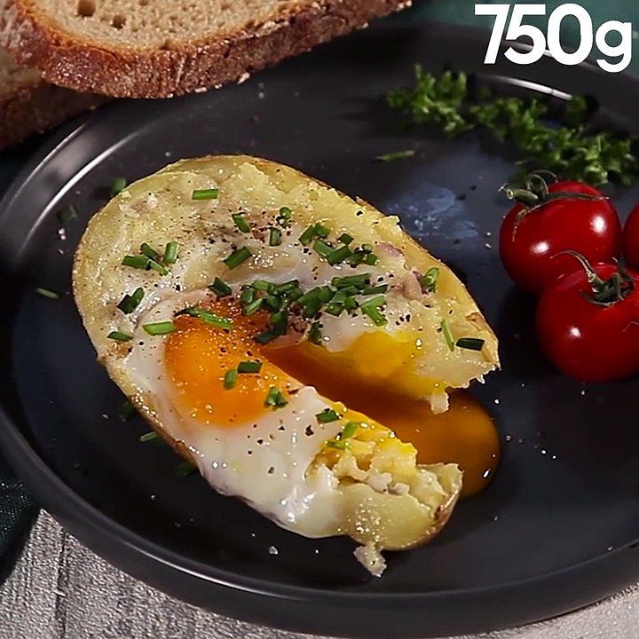 Pommes de terre farcies à l'oeuf