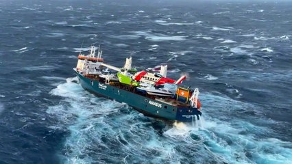 Resgate em alto-mar