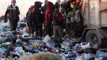 Mosul's Impoverished Youth Sift Through Landfill To Survive