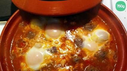 Tajine de kefta aux œufs traditionnel
