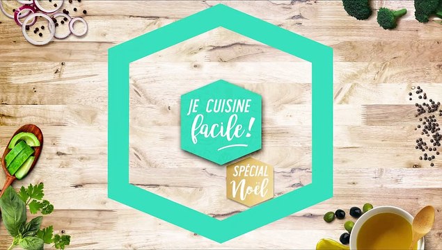 Petites brochettes d’oignons grelots au vin rouge et foie gras