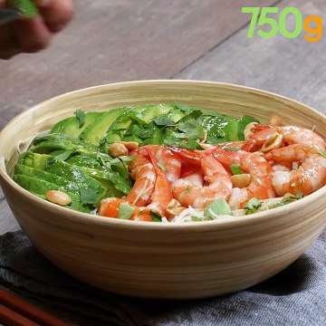 Salade de vermicelles de riz, crevettes et avocat