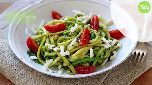 Zoodle ou Spaghettis de courgette au pesto et féta