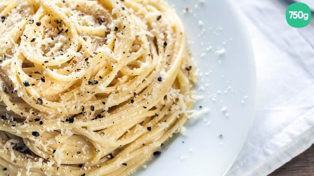 Spaghettis pecorino et poivre (Cacio e Pepe)