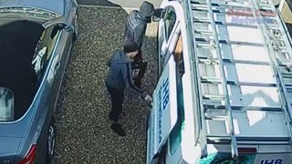 Brazen thieves steal from a CCTV installers van in afternoon theft